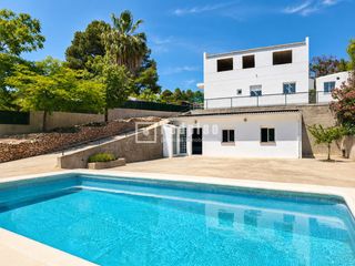Xalet  Altury 11. La vivienda de tus sueños en un entorno privilegiado