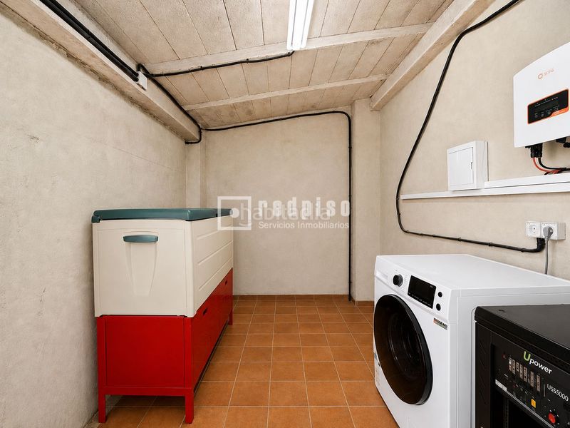 Foto e2accb50-f86d-400d-92d5-d0fd0e64dd42. Xalet amb piscina a Turís