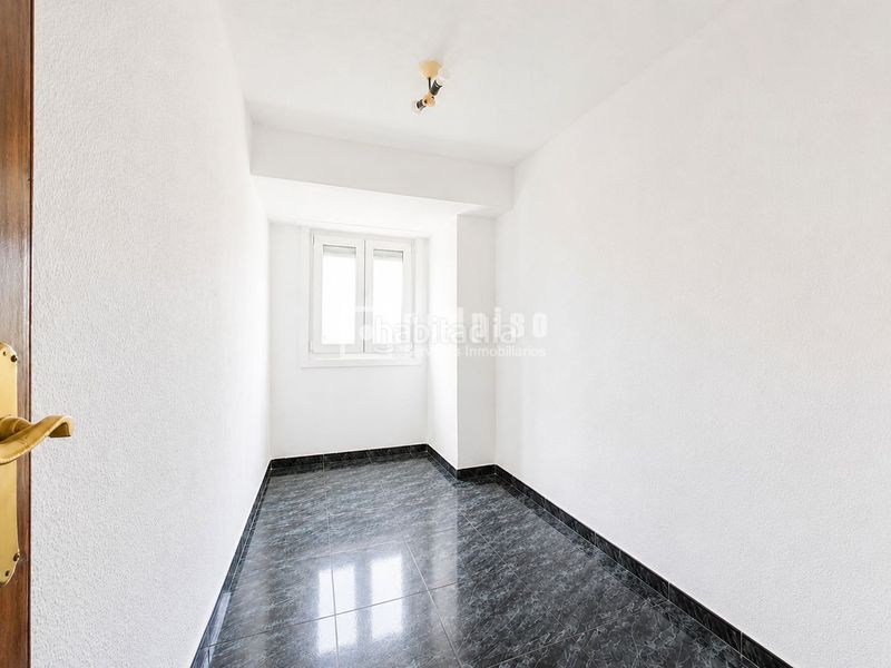 Foto d5f2ed0d-ffc5-4303-843b-78b16be495dd. Pis a Centro Xirivella