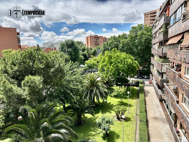 Foto b8176f65-9b11-4a48-860f-b1b6fe588626. Piso en Vista Alegre Madrid