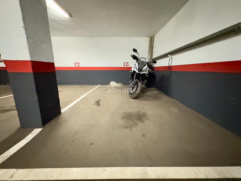 Foto a64857d0-e59b-44da-b274-79eb334a2b6c. Parking coche en Guindalera Madrid