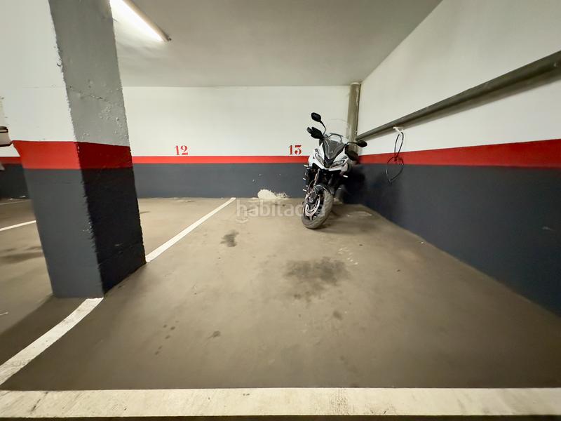 Foto c3c00cf9-6834-4b13-a7a2-810b9cd7caea. Parking coche en Guindalera Madrid