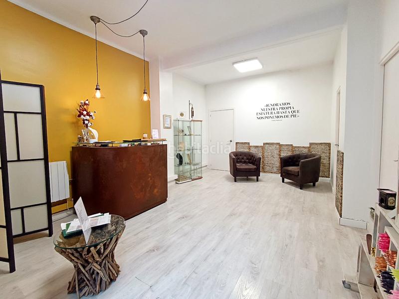 Foto 12c55850-433b-4f94-9c94-9b393285853a. Traspàs local comercial a Pallejà