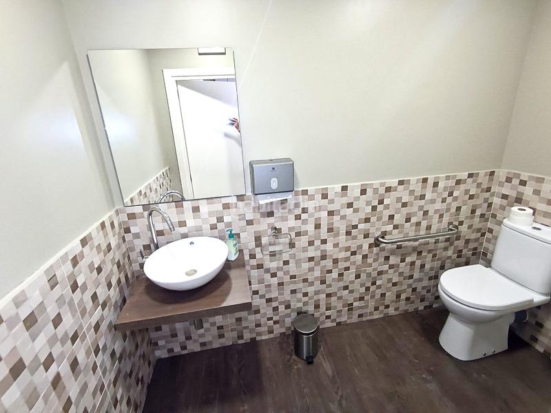 Foto ee179c6f-daf2-4d2c-b3a6-ba0fb4008662. Traspàs local comercial a Pallejà