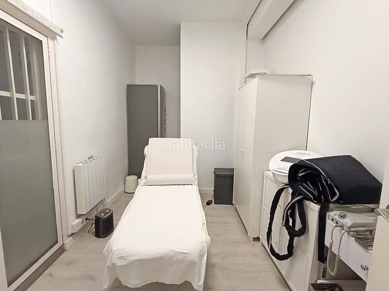 Foto 33fa2dce-edcb-4c12-8ff1-adcbbe93eb2f. Trapasso locale commerciale in Pallejà