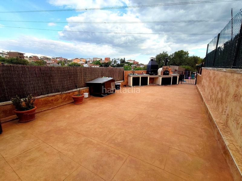 Foto 26512571-e33d-453f-af0e-825bc13ad6c0. Casa adossada amb calefacció aparcament a Castellbisbal