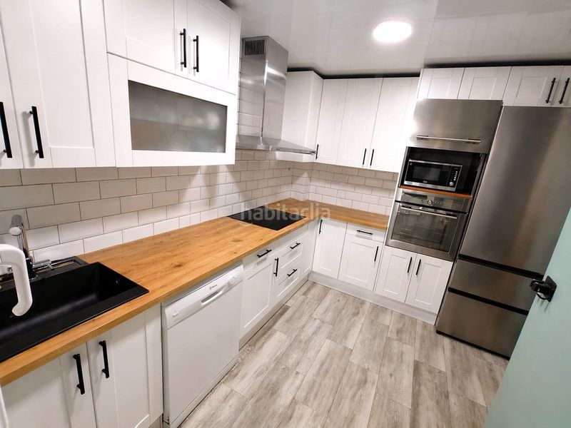 Foto 50d77bc4-85ff-4089-83de-560a7f9d8a58. Casa adossada amb calefacció aparcament a Castellbisbal