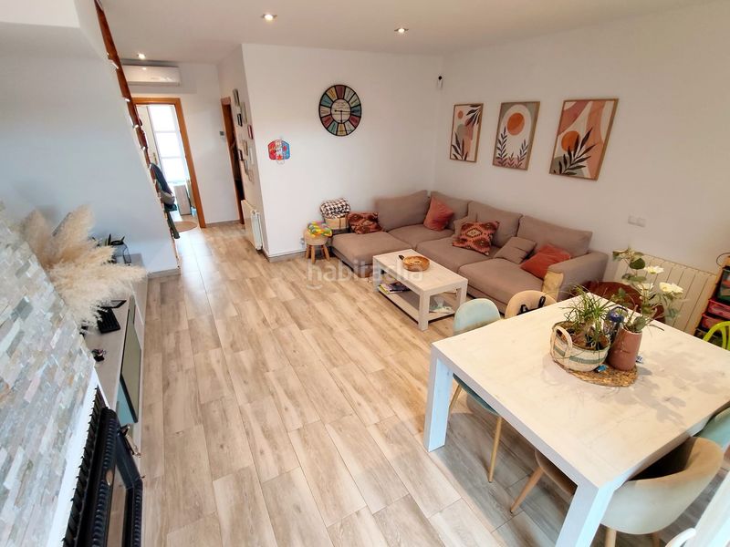 Foto 5efdc10d-0eaf-4aa5-839d-25dc6658ee93. Casa adossada amb calefacció aparcament a Castellbisbal