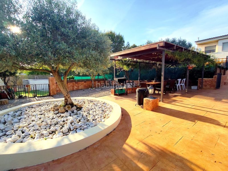 Foto 8915acef-ac9c-441c-afee-b06abd52e1f4. Casa adossada amb calefacció aparcament a Castellbisbal