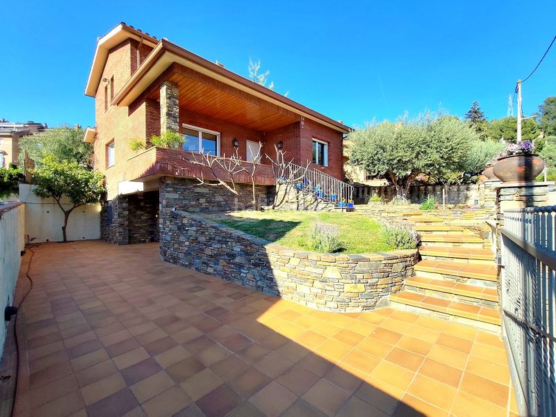 Foto 1787f4f8-b24a-41ae-9494-debd414149a7. Casa amb calefacció aparcament a Palma de Cervelló (La)