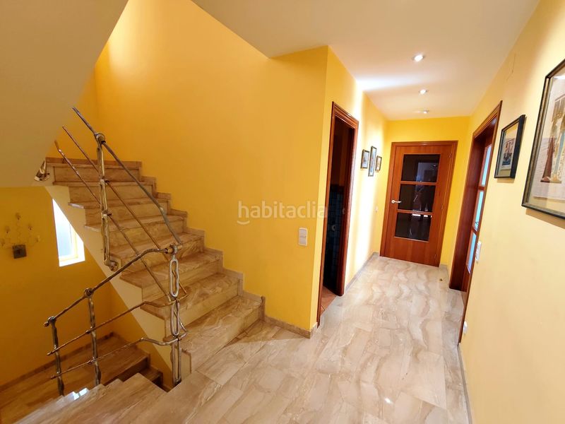 Foto f0c4588a-707e-4b47-89bd-238018b0140e. Casa amb calefacció aparcament a Palma de Cervelló (La)