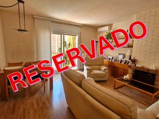 Flat  Sant agustí. Piso en buena zona con solo tres vecinos