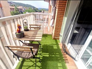Etagenwohnung in Pallejà. Piso en venta en palleja