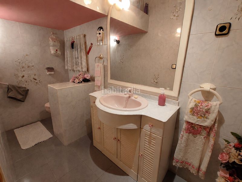 Foto a854dd5d-4f9a-4477-a9cf-3fe06fef8f5e. Casa amb calefacció aparcament piscina a Torrelles de Llobregat