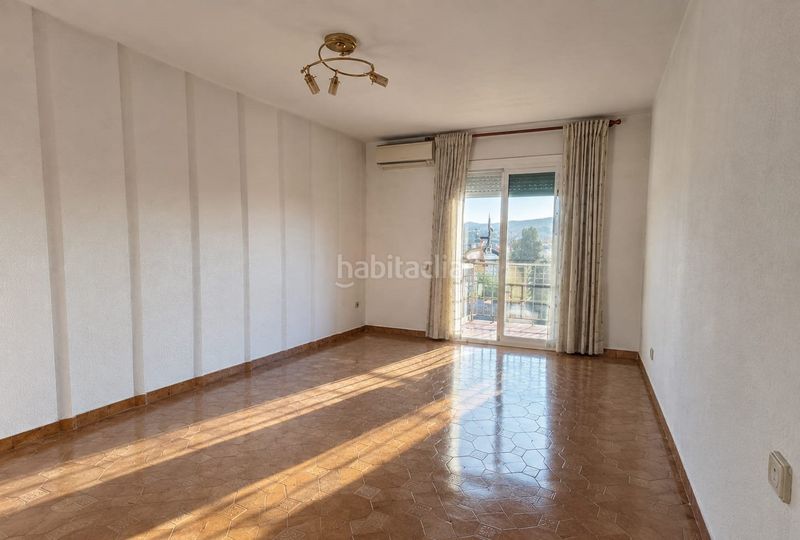 Foto 446a2f3c-ebb9-4cfd-af39-fe71b3aac619. Piso  totalmente exterior 3 habitaciones 2 balcones en Molins de Rei