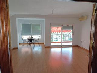 Rent Flat  Avenida infante juan manuel. Alquiler en el infante