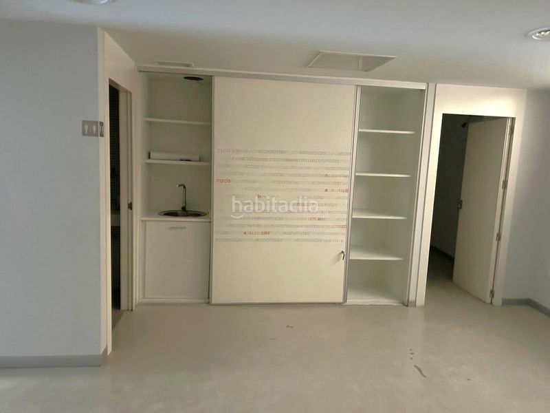 Foto 511a52e2-e0f6-4072-9c91-b2a6af389d43. Oficina en calle luis braille 3 alquiler oficinas en Murcia