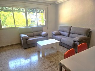 Rent Flat in La Fama. Alquiler a estudiantes