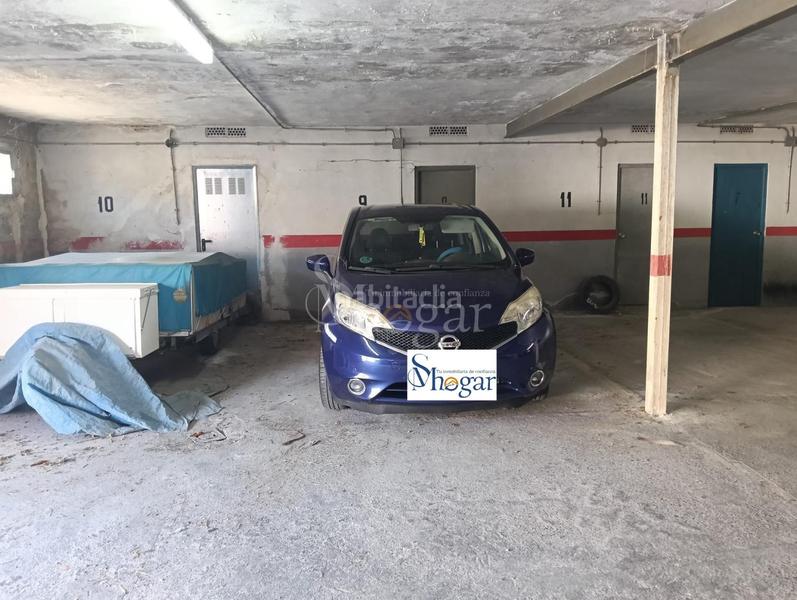 Foto b363cb08-d8c2-43a6-93fd-7392f279c6eb. Parking coche en Bargas