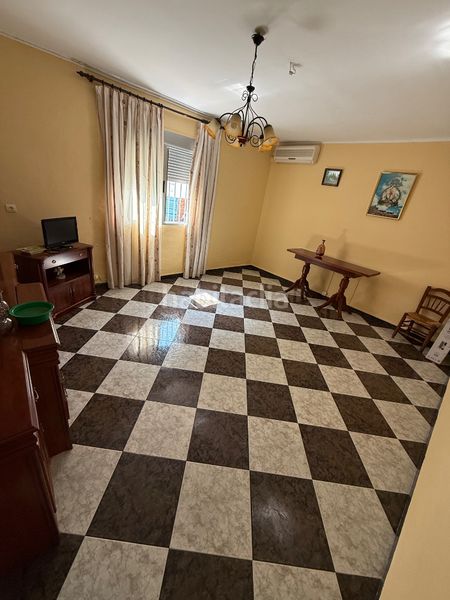 Foto c0618e4e-9ffb-4da0-94b8-05da14e4d533. Casa a Alcalá la Real