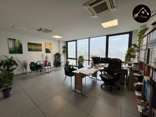 Location Bureau  Avenida de las palmeras