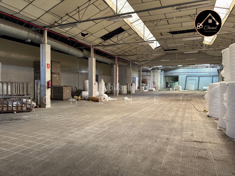 Foto c3caf92d-0420-47b6-959e-b52347f3e777. Lloguer nau industrial a Virgen del Rosario Torrejón de Ardoz