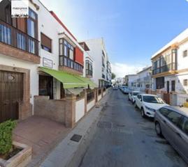 Car parking in Playa de la Regla