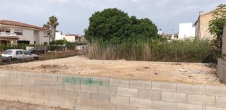 Terreny residencial  Calle jacint verdaguer. Solar de 249m2 para edificar vivienda unifamiliar.