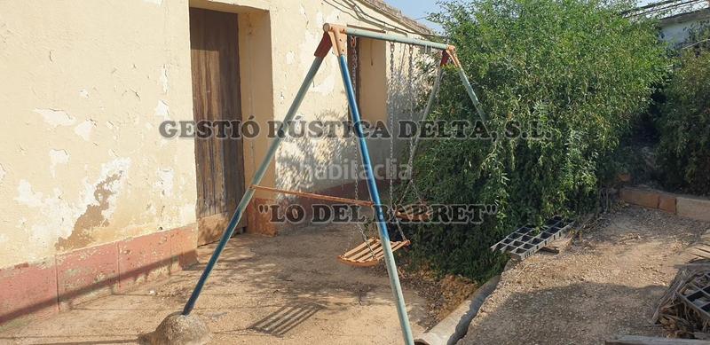 Foto 9b19b075-5aa1-4619-951a-f78ed2f72add. Masía excelente masía de 385m2 construidos en diferentes estancias con 7.699m2 de terreno. en Camarles