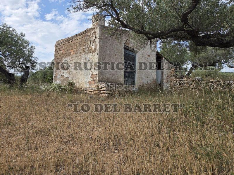 Foto 0d34b03f-3255-42d1-8e79-1827954742de. Masia amb aparcament a Perelló (El)