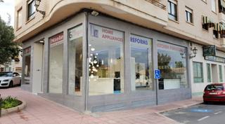 Locale commerciale in Pueblo-Ubanizaciones. Iexcloportunidad uacutenica en el centro de alfaz del pi!descubr