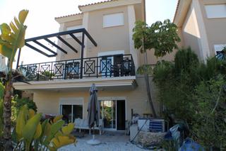 Casa a Montebello - Nou Espai. Gran chalet con 4 dormitorios, tres bantildeos, un aseo, dos coc