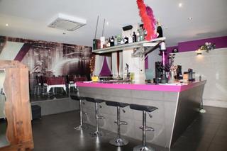 Terreny residencial a Levante Alto. Gastrobar en benidorm ubicado en la zona maacutes comercial de b