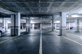 Aparcament cotxe a Cala Alta-Veramar. Amplia plaza de parking de aproximadamente 16 msup2 en el reside