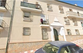 Piso en Calle estornino 7. Oportunidad de inversión!