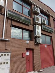 Nau industrial a Calle ciudad de frías 24. Oportunidad de inversión!