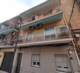 Pis a Calle eugenio serrano 26. Oportunidad de inversión!