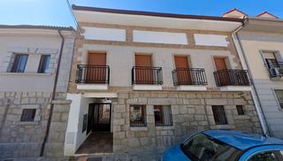 Flat in Calle alto de los leones de castilla 6. Oportunidad de inversión!