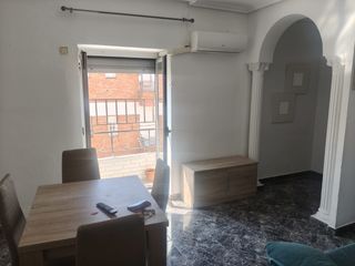 Miete Etagenwohnung in Peñamefecit - Avda Barcelona. Piso luminoso en calle segovia – listo para entrar a vivir