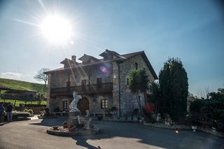 Miete Haus  Barrio el cristo. Alquilo casa grande de piedra y madera en cantabria