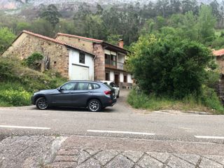 Casa en Lamasón. Casa centenaria de piedra y madera en la fuente (lamasón)
