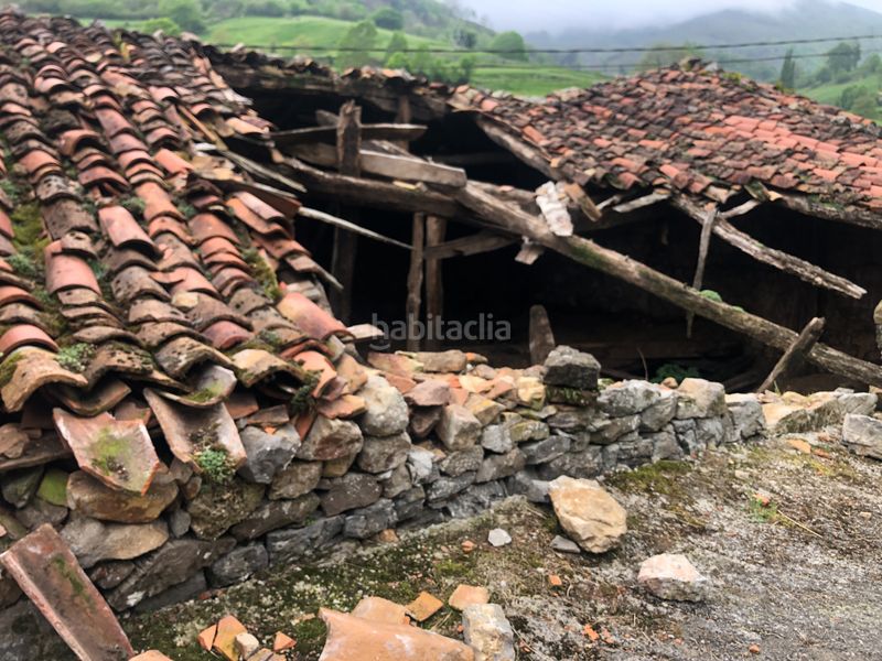 Foto 97ff81c1-9bff-464f-bb6d-5abcd6bc720f. Edificio in barrio pumares 98a in Lamasón