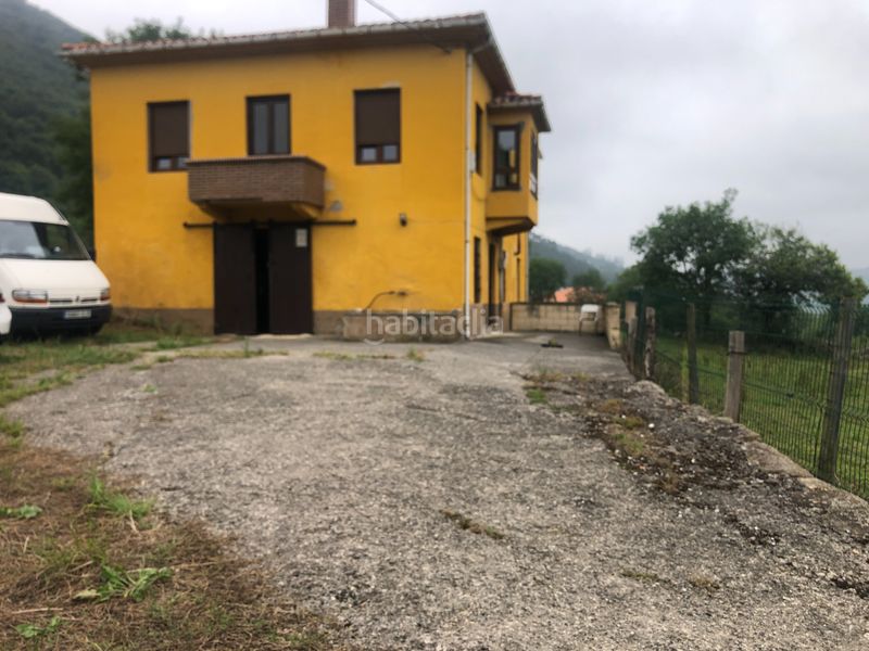 Foto 7065d35b-9c6e-4dd9-832c-6078968f880c. Casa amb xemeneia calefacció aparcament a Corvera de Toranzo