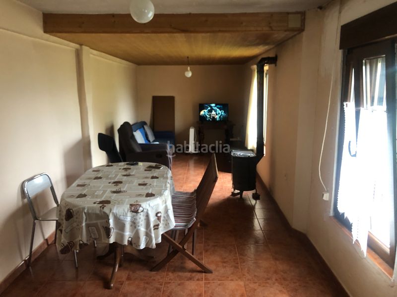 Foto ca2778ab-4bf7-42b4-b8ee-3f1e9122cf03. Casa amb xemeneia calefacció aparcament a Corvera de Toranzo