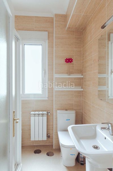 Foto faddb9e8-2f18-4b0a-8e29-bb3e2c71c6d7. Pis amb calefacció a Centro - Ayuntamiento Santander