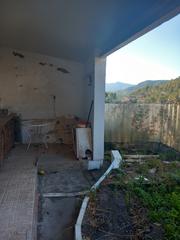 Terrain industriel  Carrer del gironès. Terreno con casa