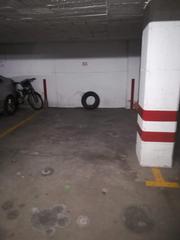 Parking coche en Santa Bárbara-Ciudad Deportiva. Plaza de garaje en avenida la banqueta