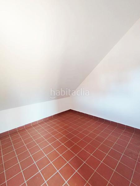 Foto 42844379-59d3-4390-92aa-e9285b89a029. Casa adossada a calle prolongación calvario 28 a Barrios (Los)