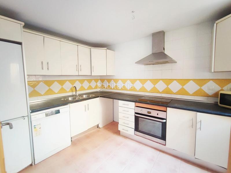 Foto 70eacb54-56d1-4577-8c69-ba4006f9968c. Casa adossada a calle prolongación calvario 28 a Barrios (Los)