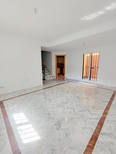 Foto 9044435c-c7a8-4566-88e0-86fd5e5f80b7. Casa adossada a calle prolongación calvario 28 a Barrios (Los)